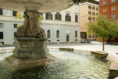 Fontana piazza mastai 11
